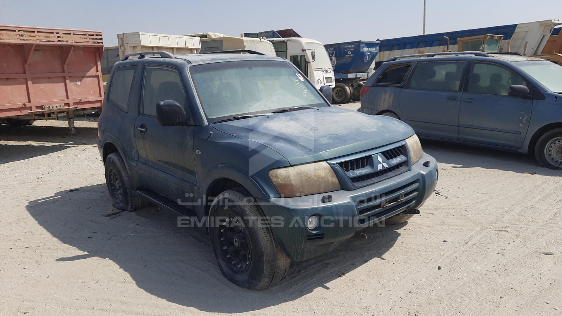 2004 MITSUBISHI PAJERO VIN: JMYMRV63W4J705048