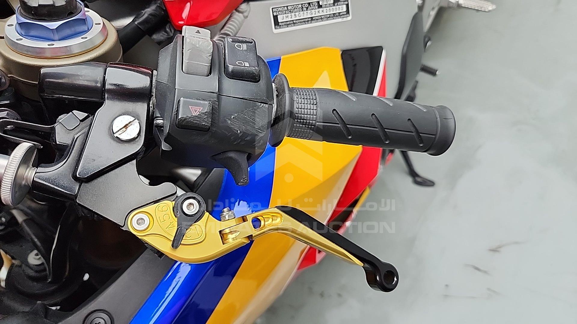 2019 HONDA CBR VIN: JH2SC77G2KK200002