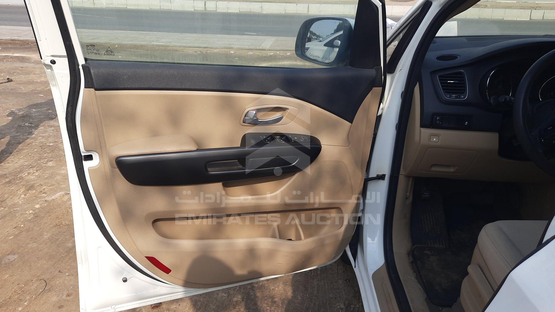 2020 KIA CARNIVAL VIN: KNAMB8125L6645493