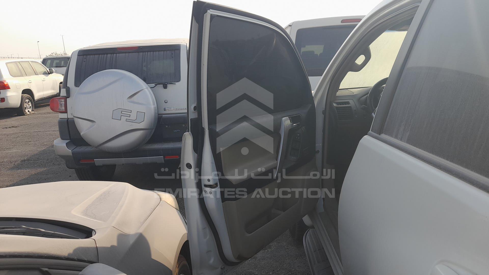 2010 TOYOTA LAND CRUISER PRADO VIN: JTEBU3FJ3AK007461