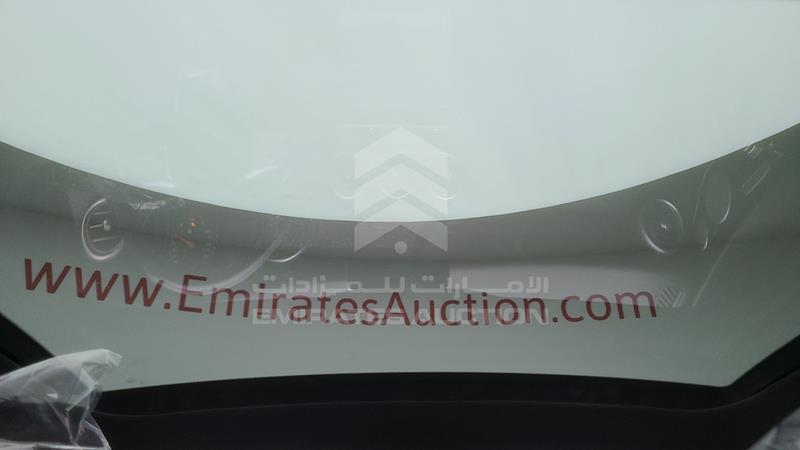 WDDWJ4JB4HF383700 Auction: EmiratesAuction Lot: 406062 WDDWJ4JB4HF383700 Mercedes C 300 2017 BLUE Photo 32