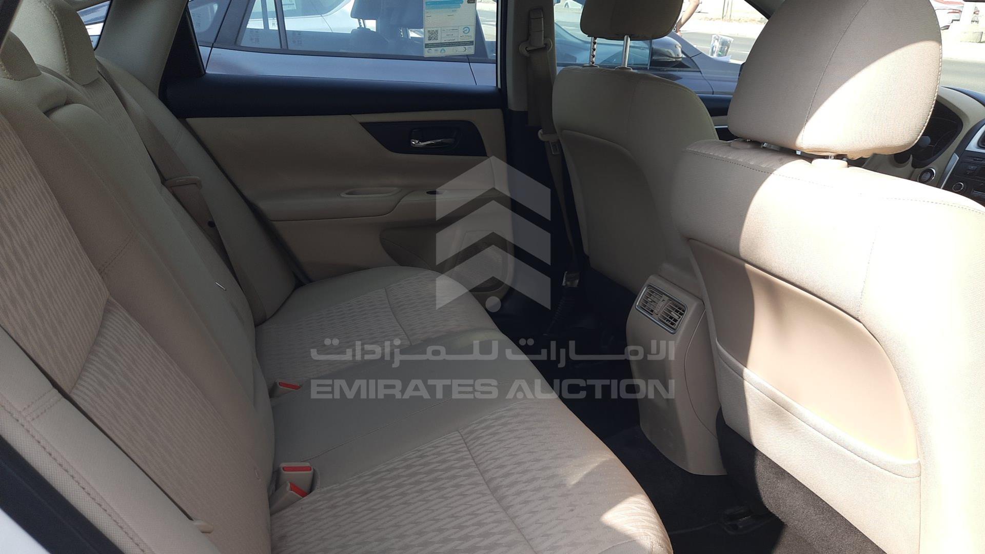 2018 NISSAN ALTIMA VIN: 1N4AL3A9XJC276332