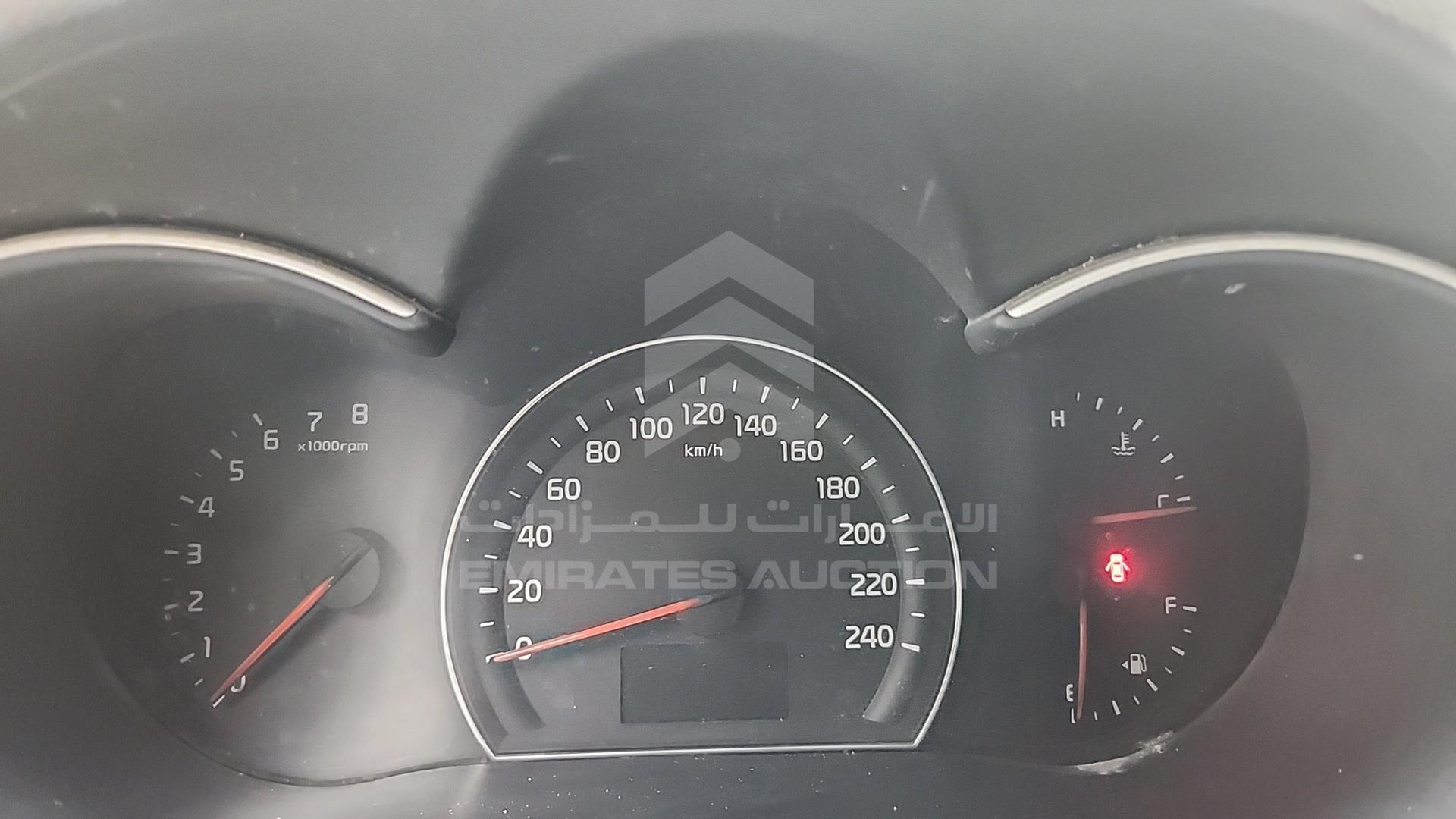 2015 KIA SORENTO VIN: KNAKU8117F5571416