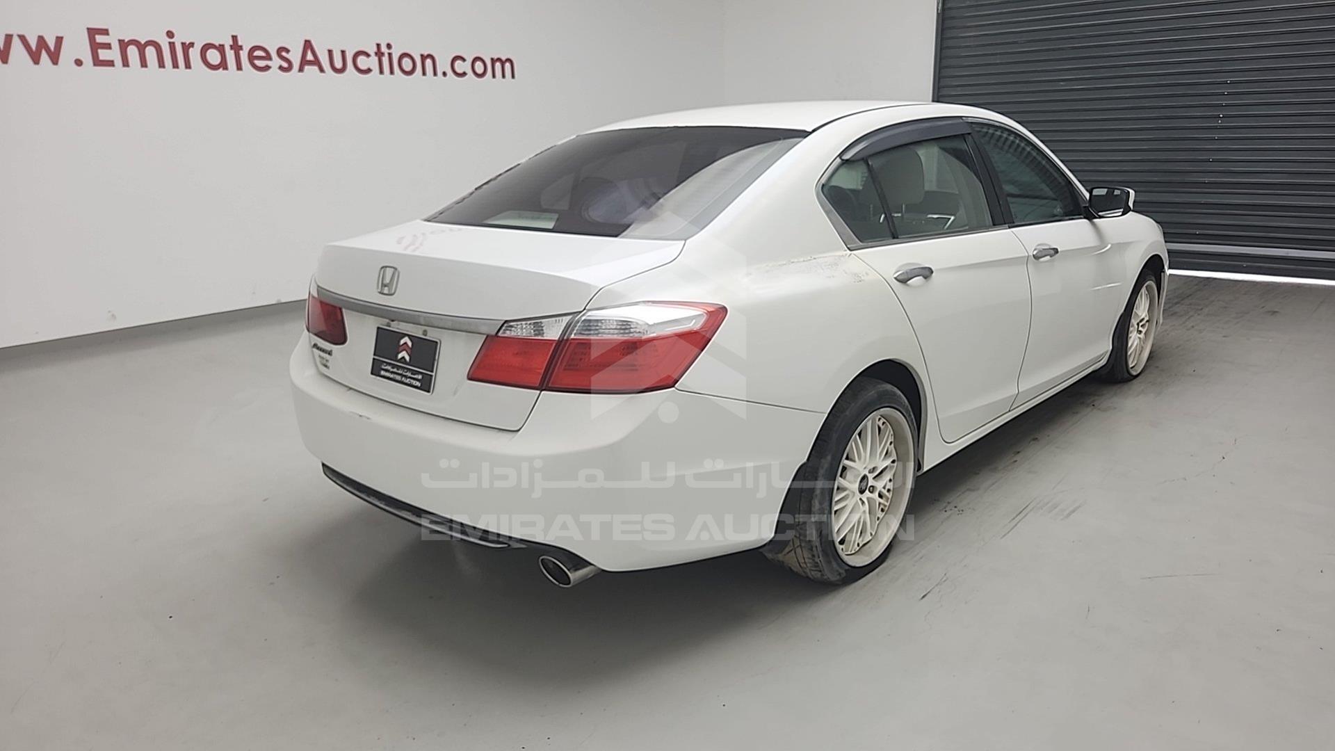2013 HONDA ACCORD VIN: 1HGCR2F33DA245280