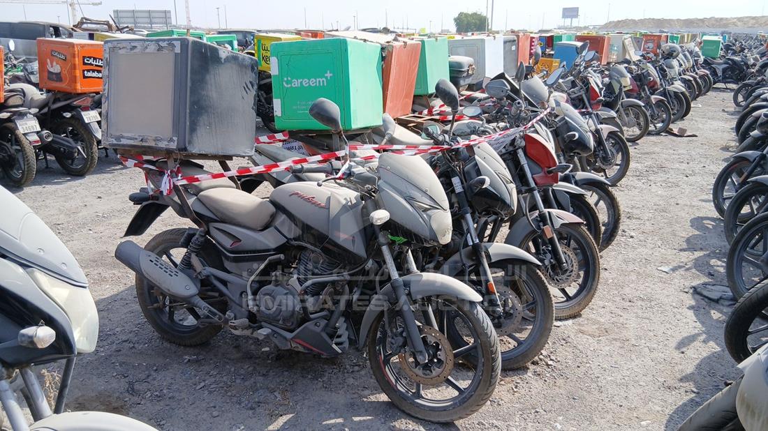 5 Motorbikes — Front Right Angle — Photo 11