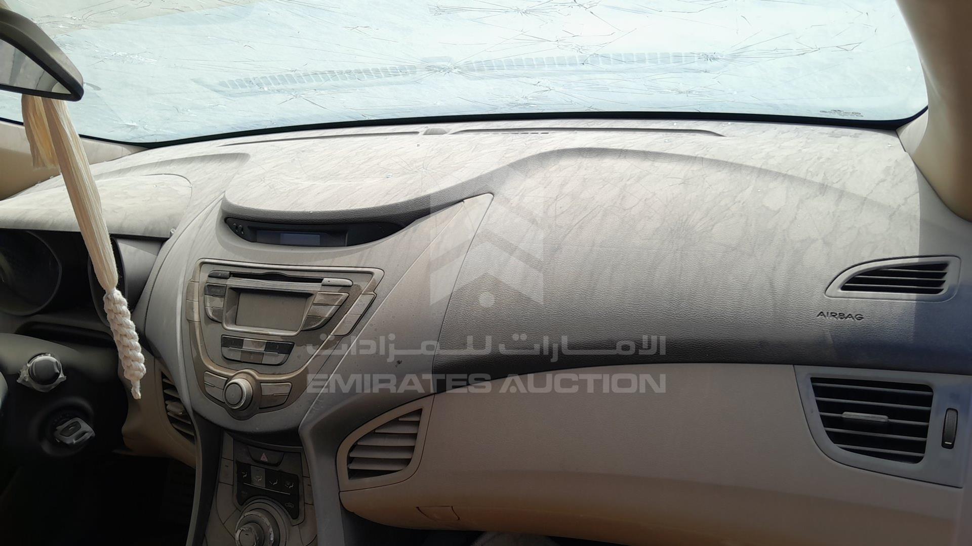 2014 HYUNDAI ELANTRA VIN: KMHDH41E8EU940490