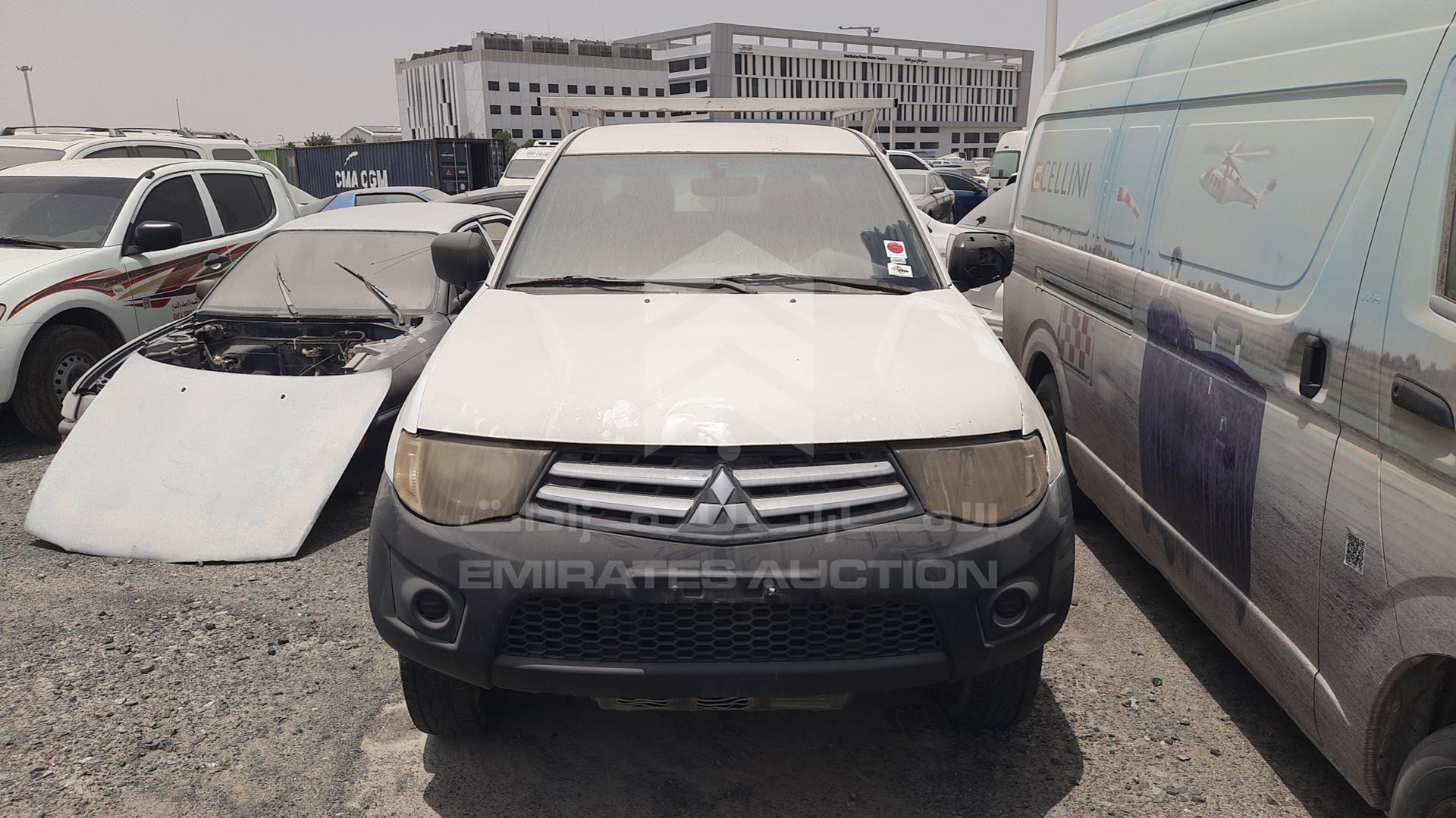 2011 MITSUBISHI PICK UP VIN: MMBJNKB50BD034323