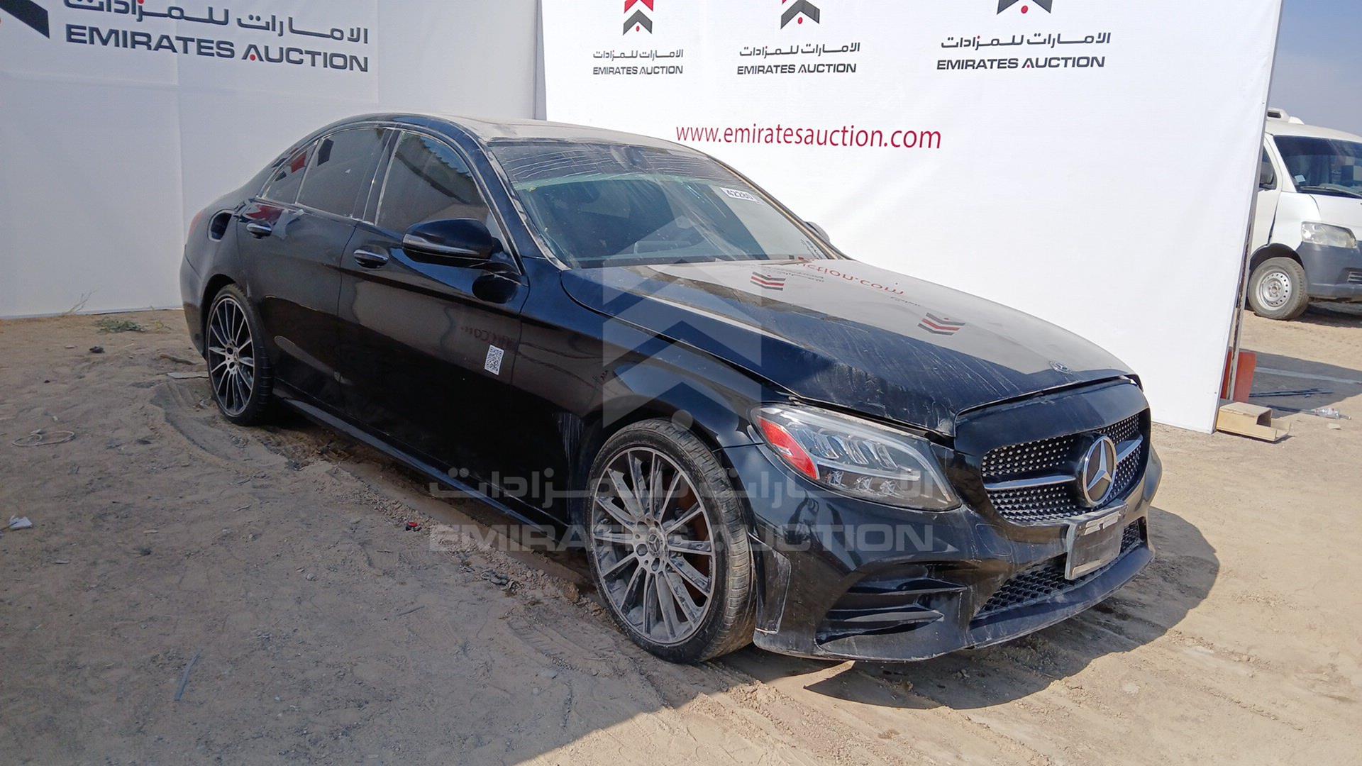 2019 MERCEDES C 300 VIN: 55SWF8DB6KU298088