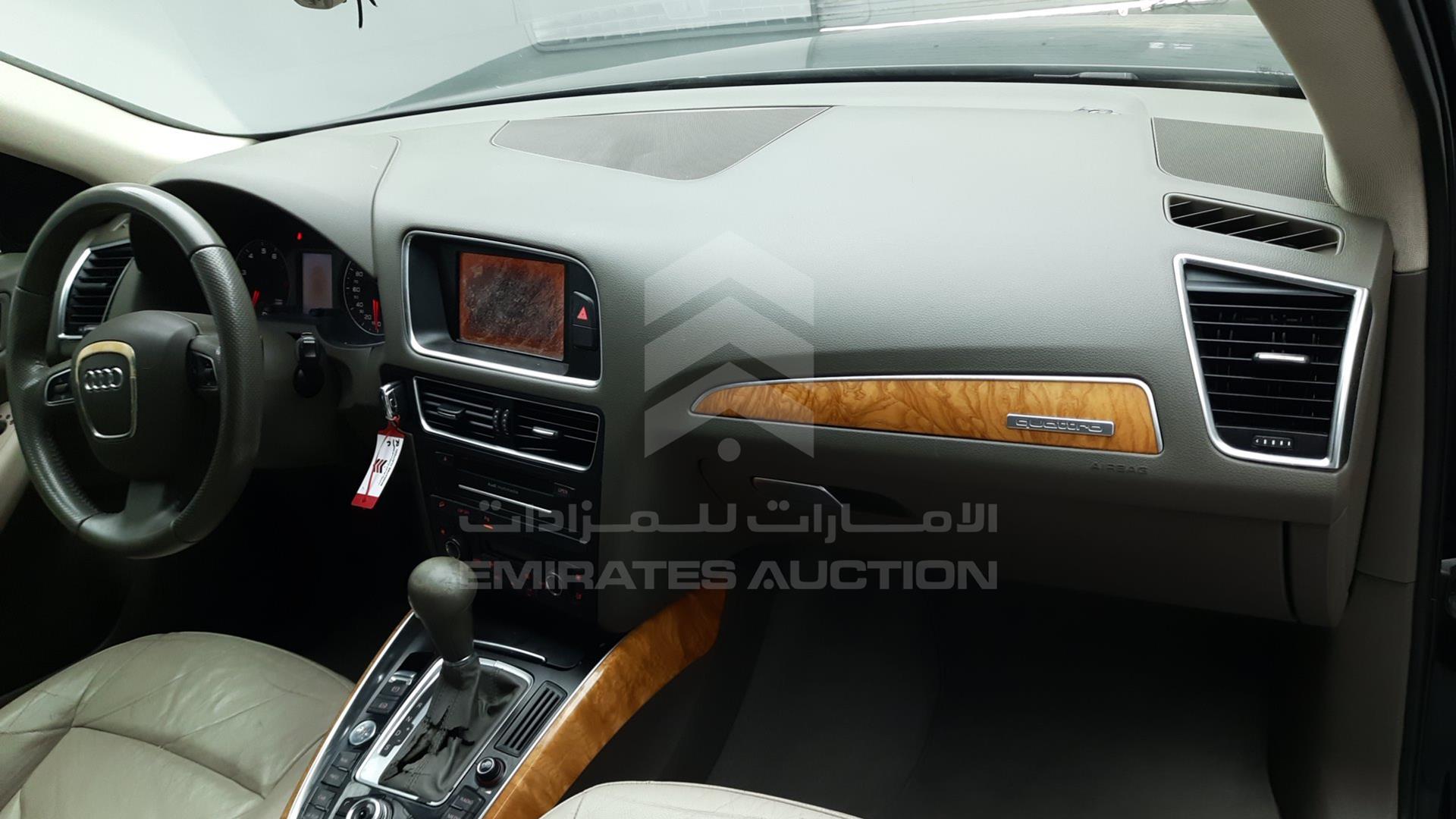 2010 AUDI Q5 VIN: WAUCKC8R0AA045458