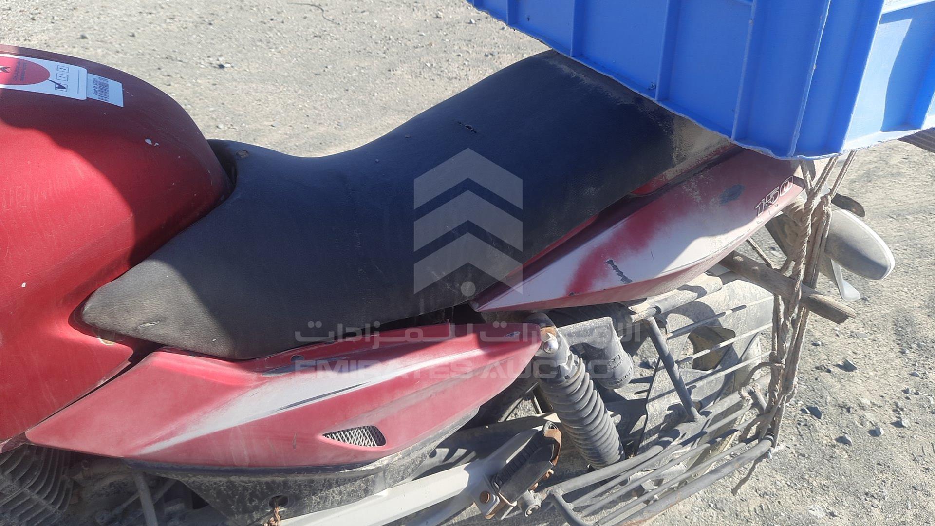 2010 BAJAJ 150 CC VIN: MD2DHDHZZSCE34236
