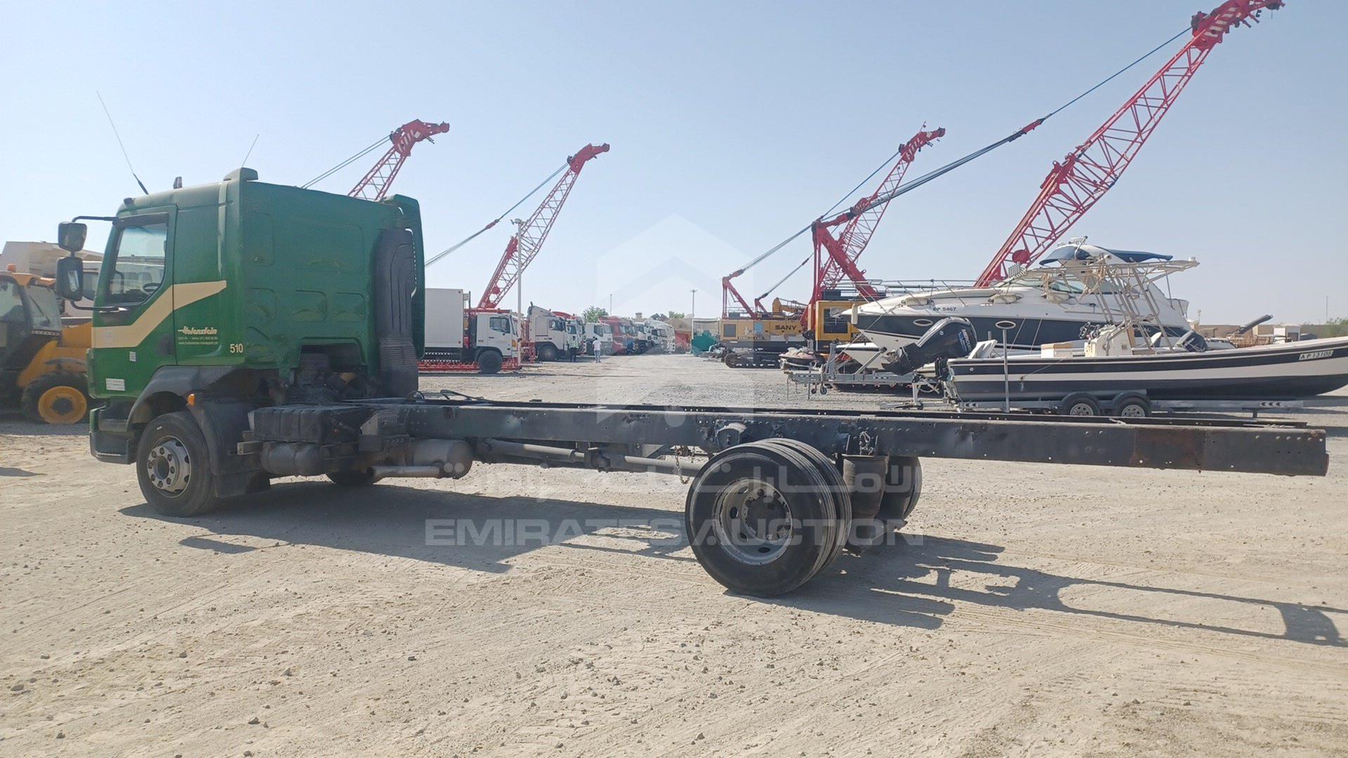 2011 VOLVO --- VIN: YV2TH60A9BB574532