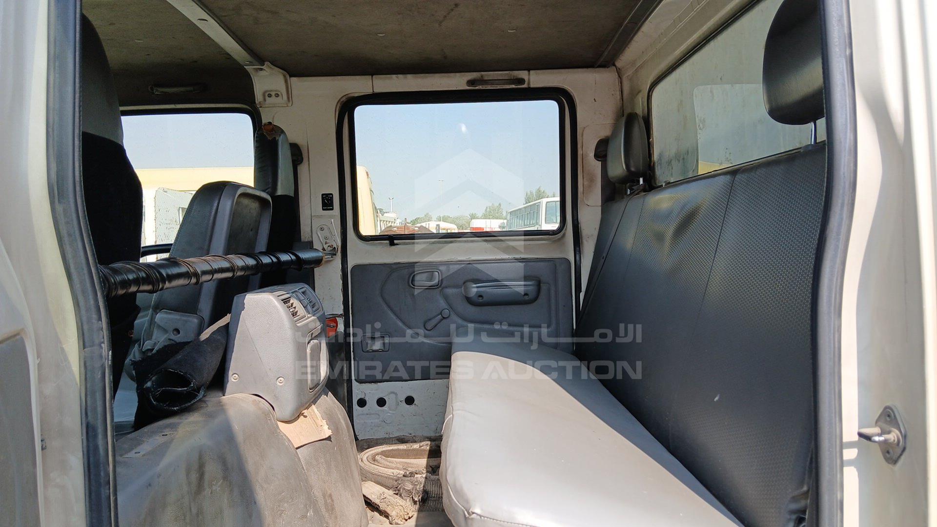 2014 HINO 300 VIN: JHHMCK3H3EK008222