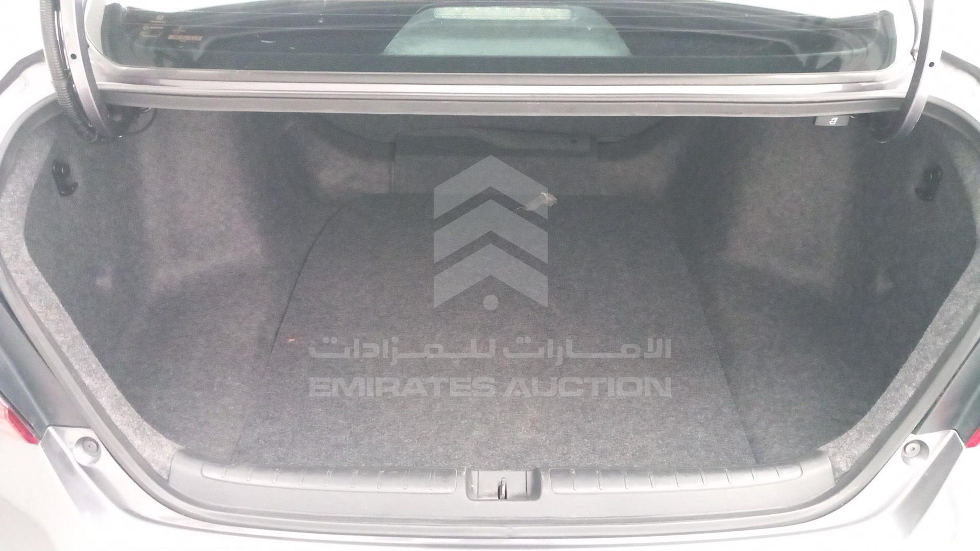 2019 HONDA ACCORD VIN: 1HGCV1F10KA077048