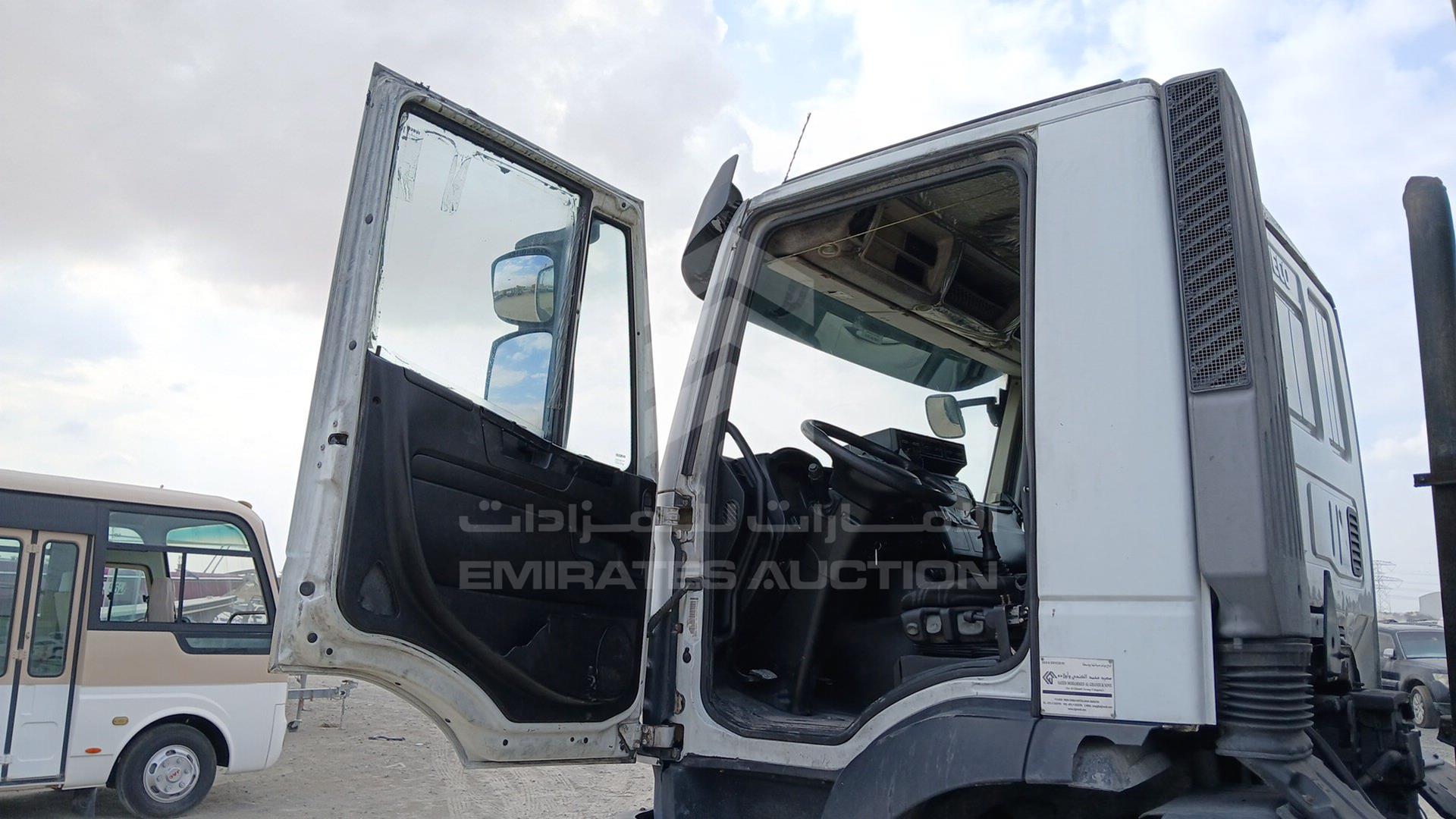 2014 IVECO 380 VIN: WJME3TRE4EC280005