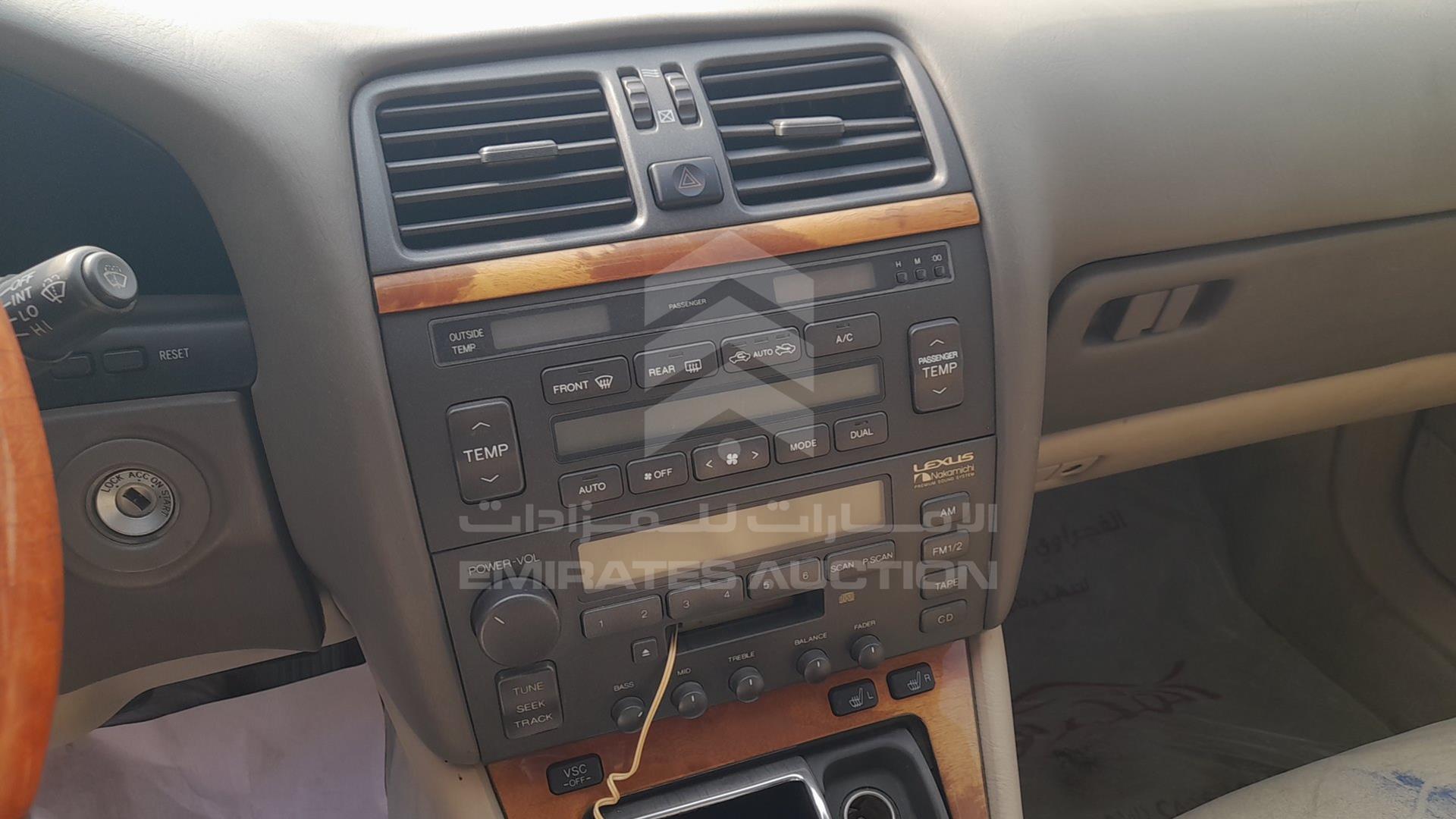 1999 LEXUS LS400 VIN: JT8BH28F5X0150636