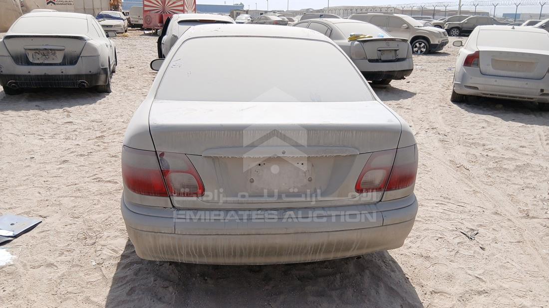 نيسان صني 2001 — الزاوية الخلفية — صورة 7