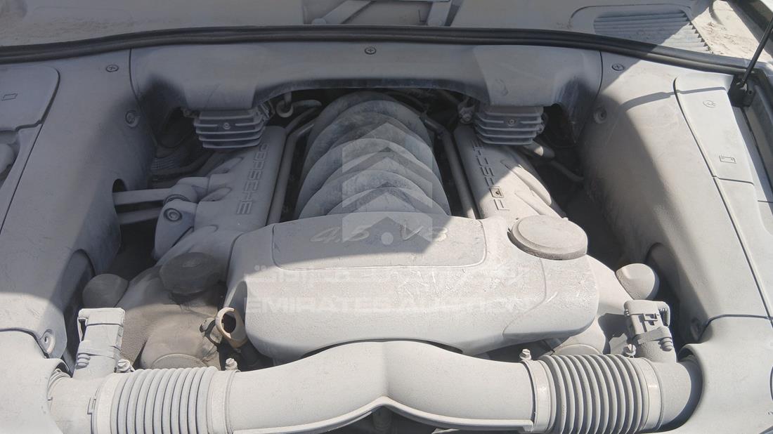 2006 Porsche Cayenne S — Engine Bay — Photo 27