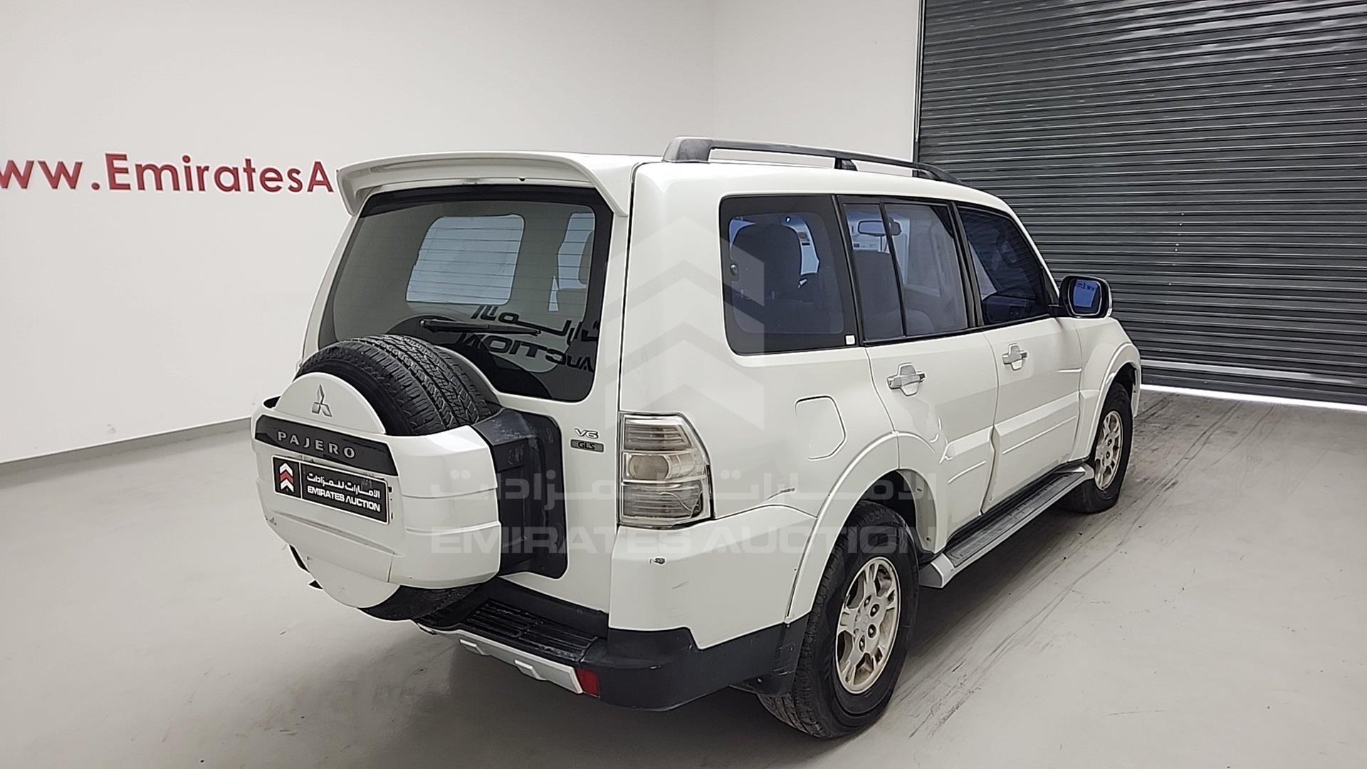 2009 MITSUBISHI PAJERO VIN: JMYLRV93W9J710845