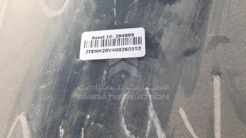 VIN: JTEHH20V400260593 Auction: EmiratesAuction Lot: 344037 JTEHH20V400260593 Toyota RAV 4 0 WHITE Photo 24
