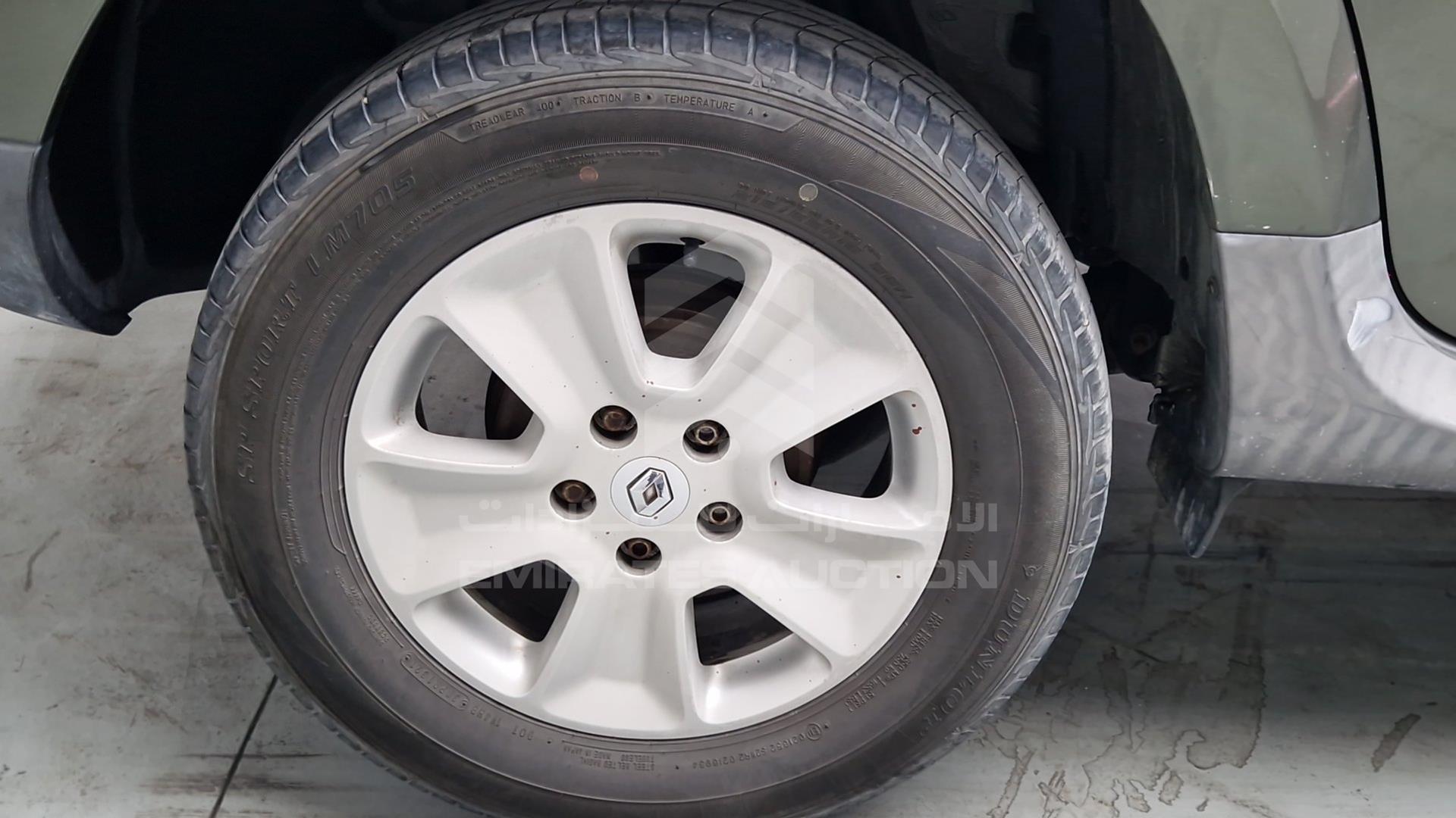 2015 RENAULT DUSTER VIN: VF1HSRCA8FA523905