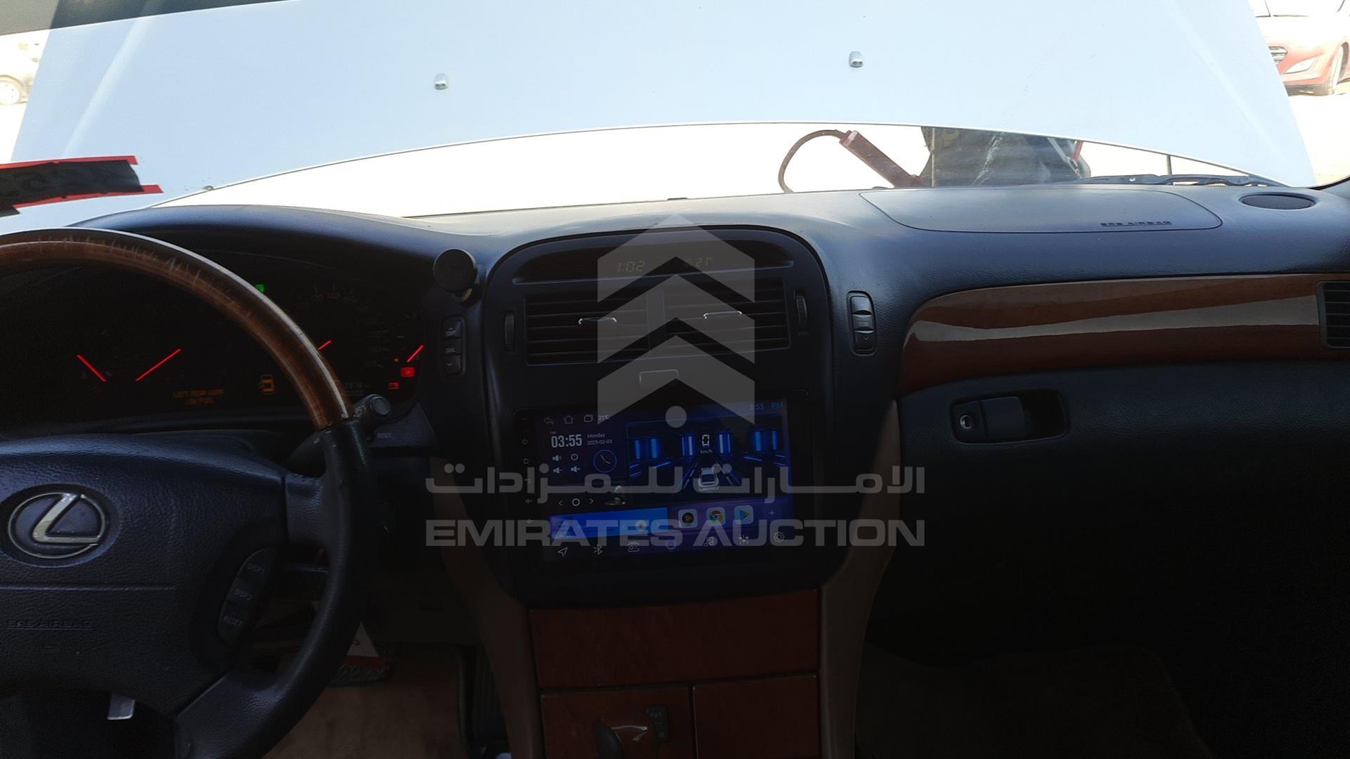0 LEXUS LS 430 VIN: JTHBN30F600067684