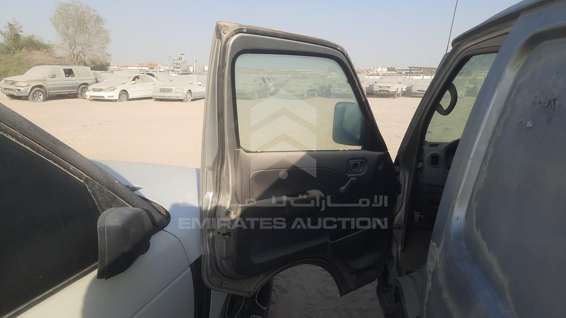 2002 NISSAN URVAN VIN: JN6FE54SX2X400451
