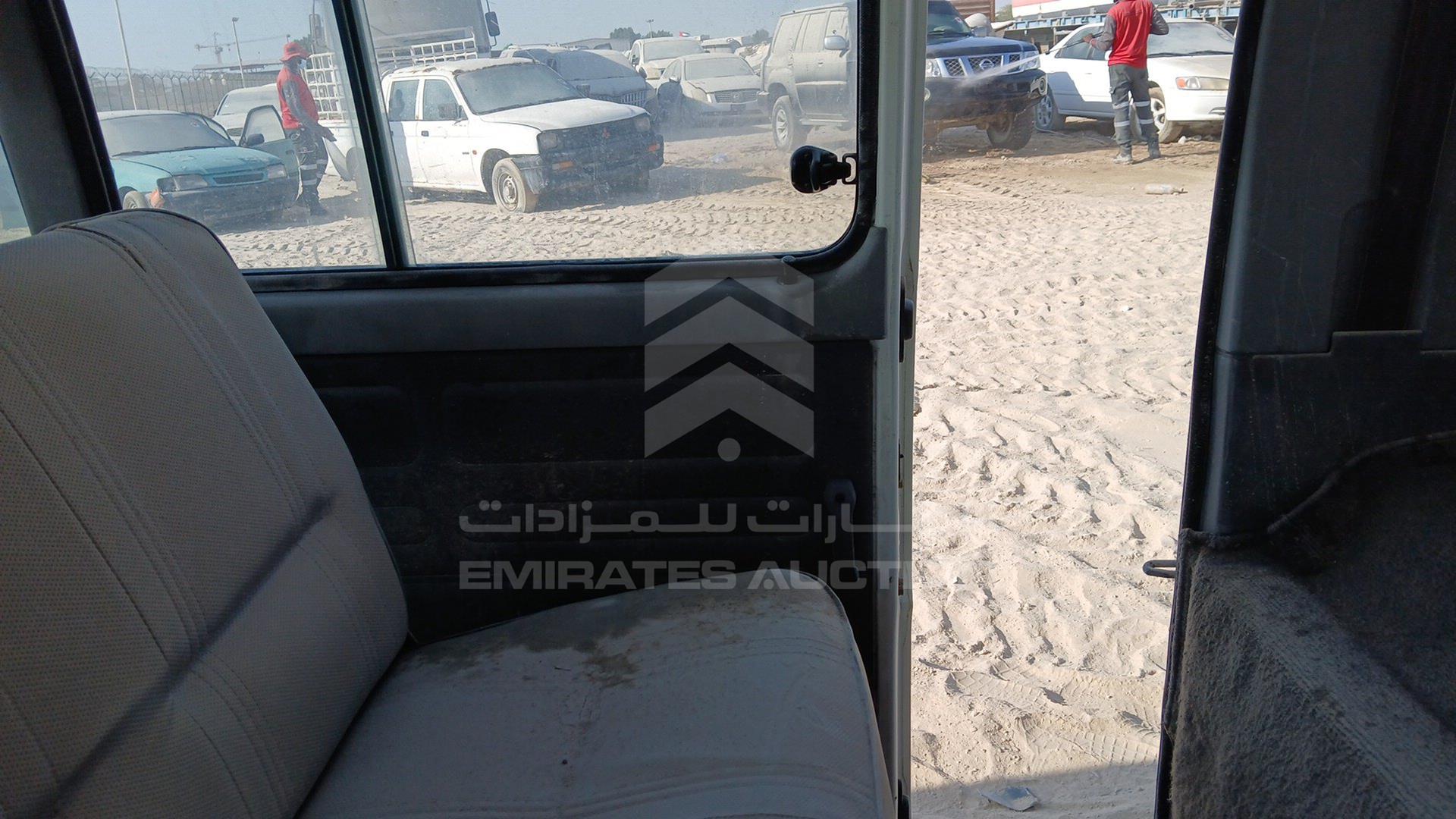 2014 MITSUBISHI L 300 VIN: JMYHNP13WEA700751
