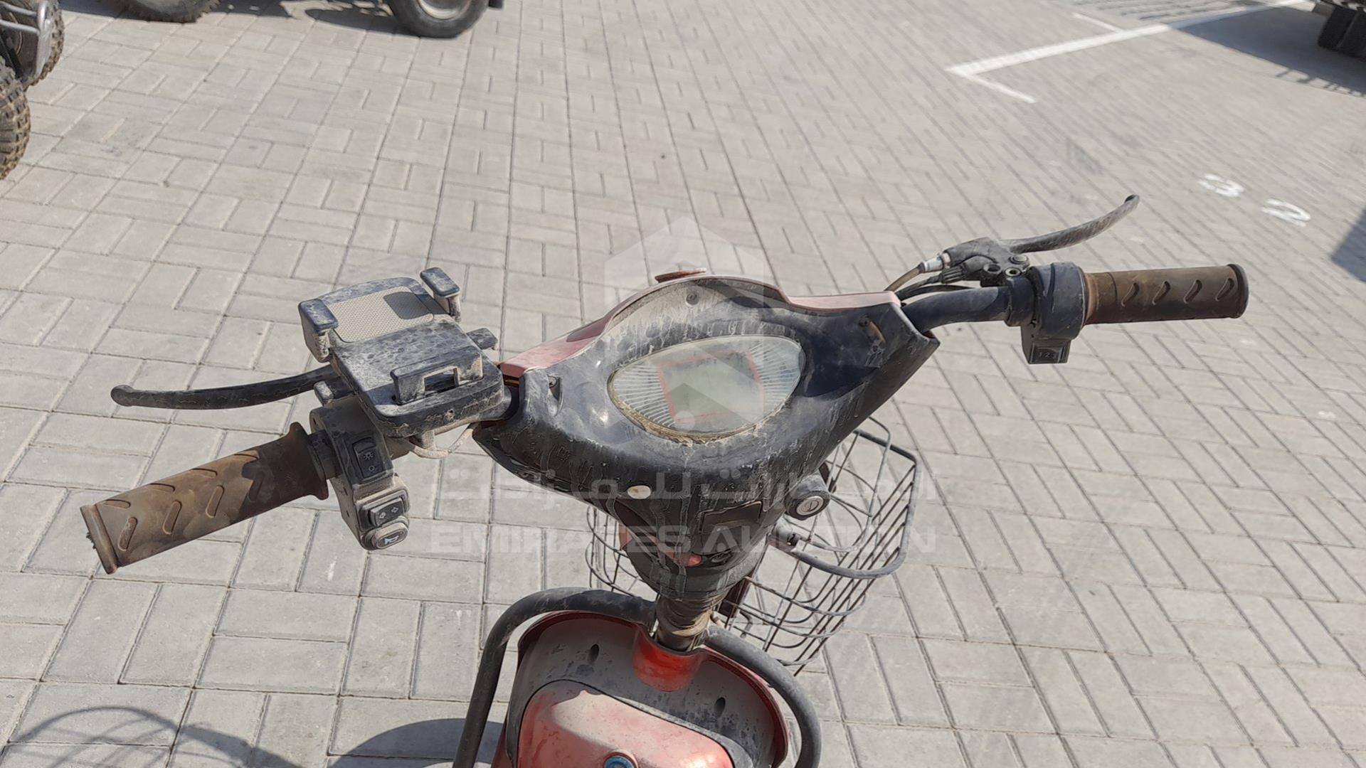 0 ELECTRIC SCOOTER --- VIN: 48V350W2310800489