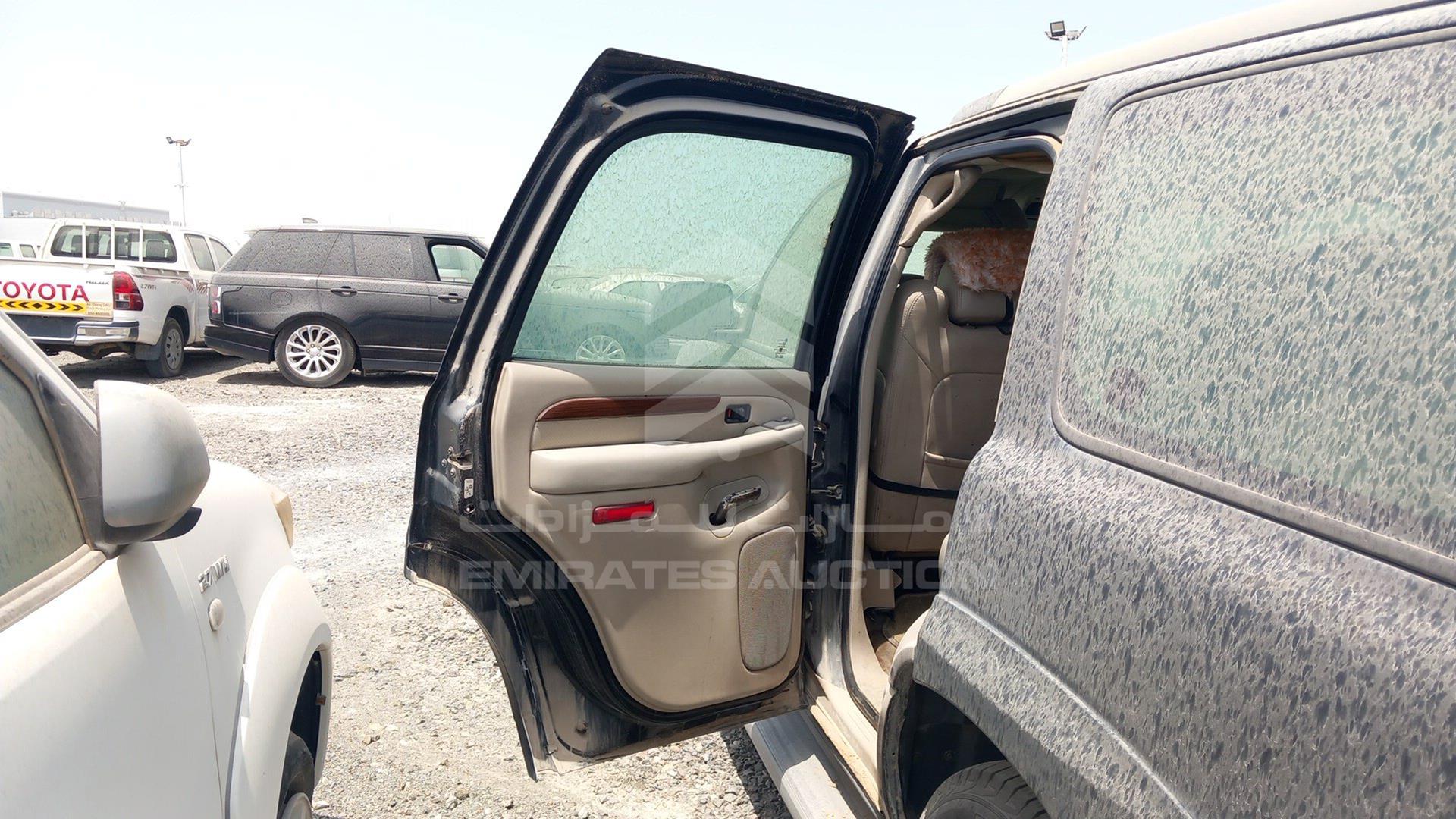 2004 CADILLAC ESCALADE VIN: 1GYEK63N84R291868