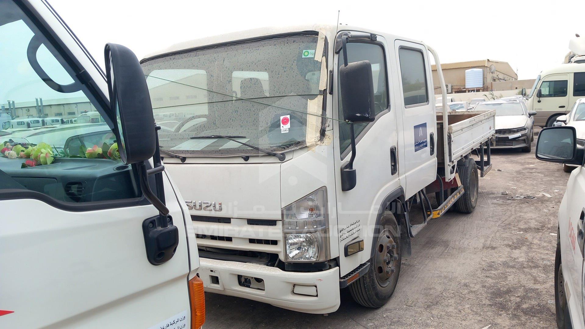 2014 ISUZU NPR VIN: JAMKP33T3E7P19487