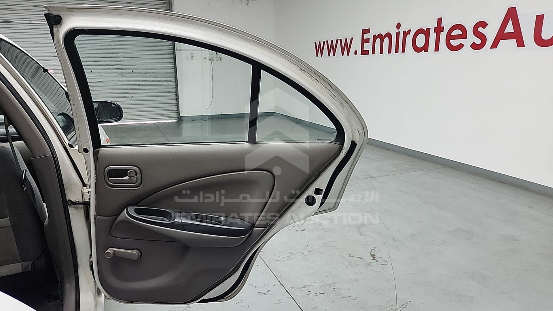 2003 NISSAN SUNNY VIN: JN1FN61S53W008582