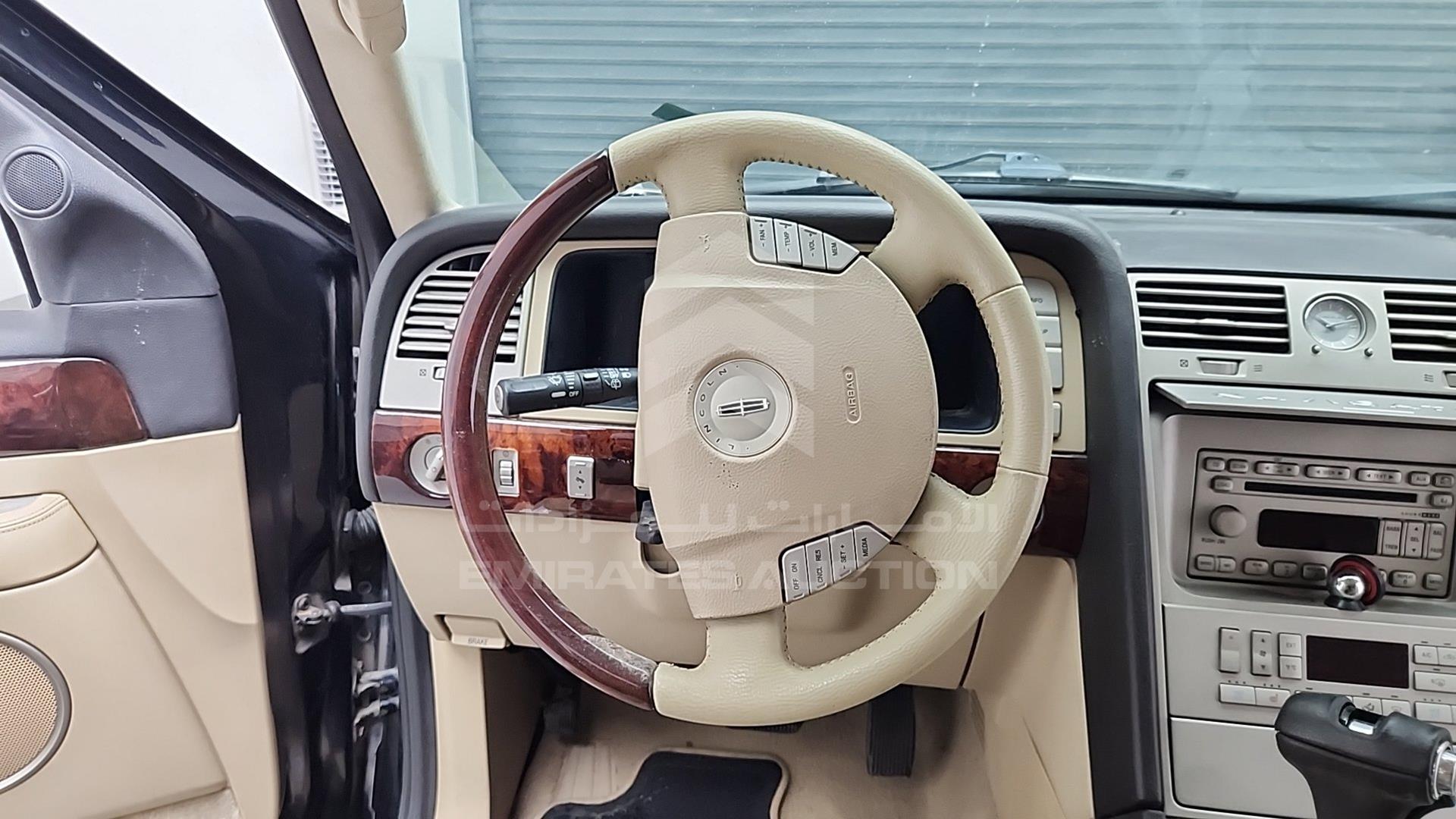 2006 LINCOLN NAVIGATOR VIN: 5LMFU28566LJ05779