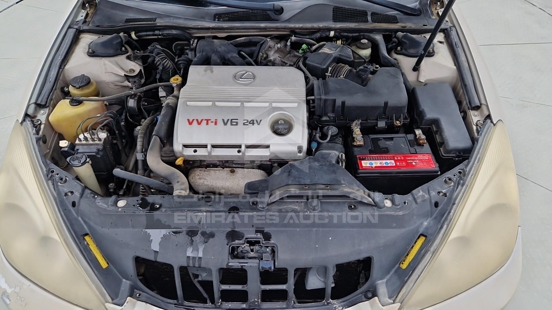 2002 LEXUS ES 300 VIN: JTHBF30G820063242