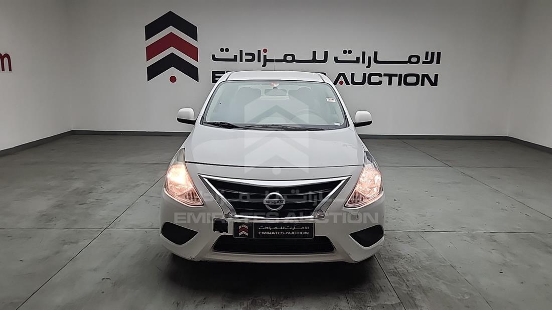 نيسان صني 2021 — الزاوية الأمامية بالكامل — صورة 1