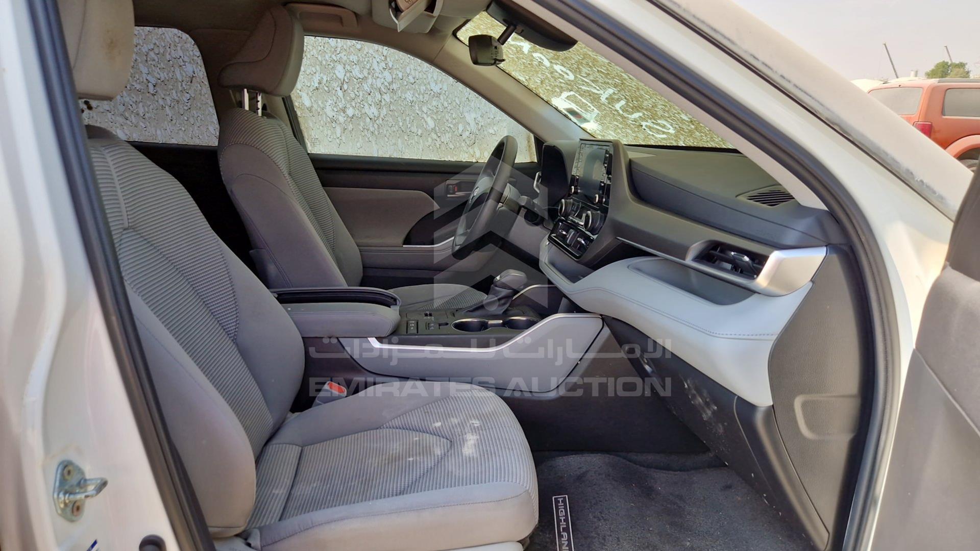 2022 TOYOTA HIGHLANDER VIN: 5TDLB3CH7NS088561
