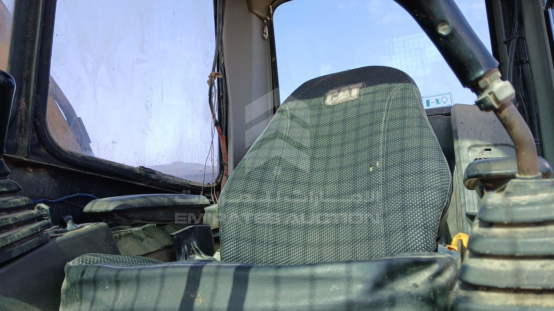 2015 CATERPILLAR 320D VIN: CAT0320DTDNP00354