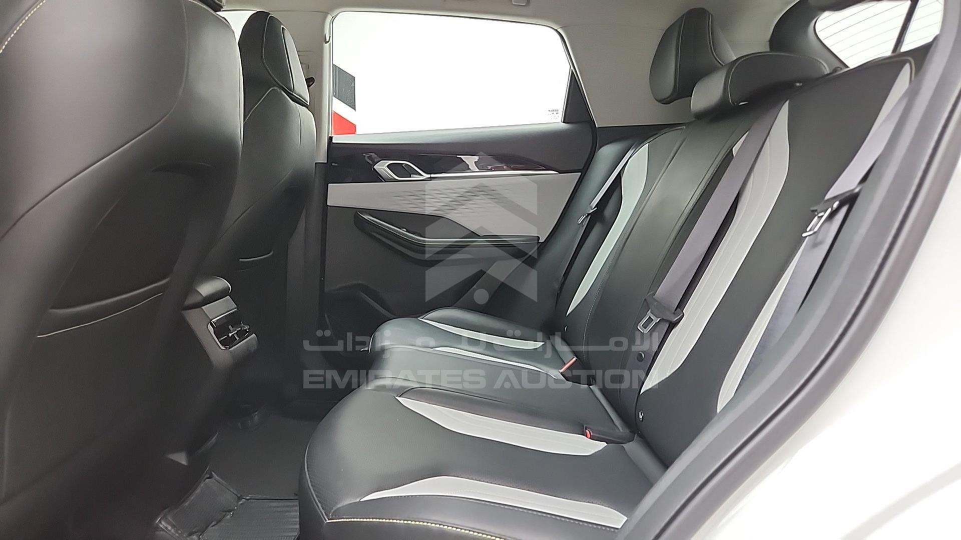 2024 GEELY COOLRAY VIN: LB3762KZ4RX505411