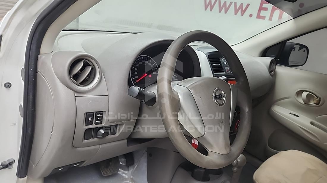 نيسان صني 2019 — زاوية واجهة السائق الأمامية اليسرى — صورة 11