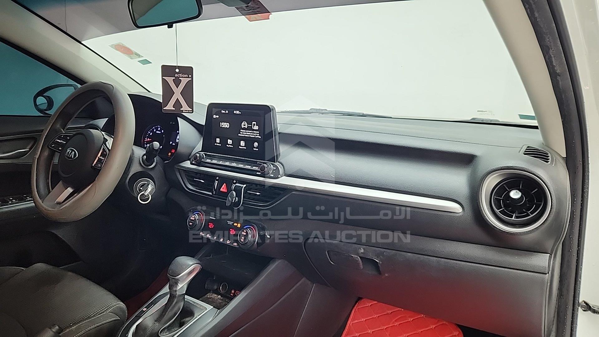 2019 KIA FORTE VIN: 3KPF24AD2KE005885