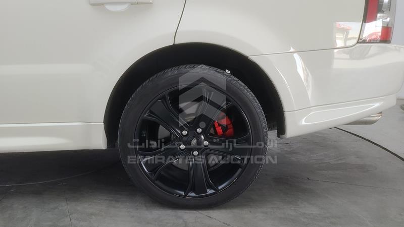 SALLSAAE4AA233314 Auction: EmiratesAuction Lot: 409182 SALLSAAE4AA233314 Range Rover Sport 2010 BLACK Photo 44