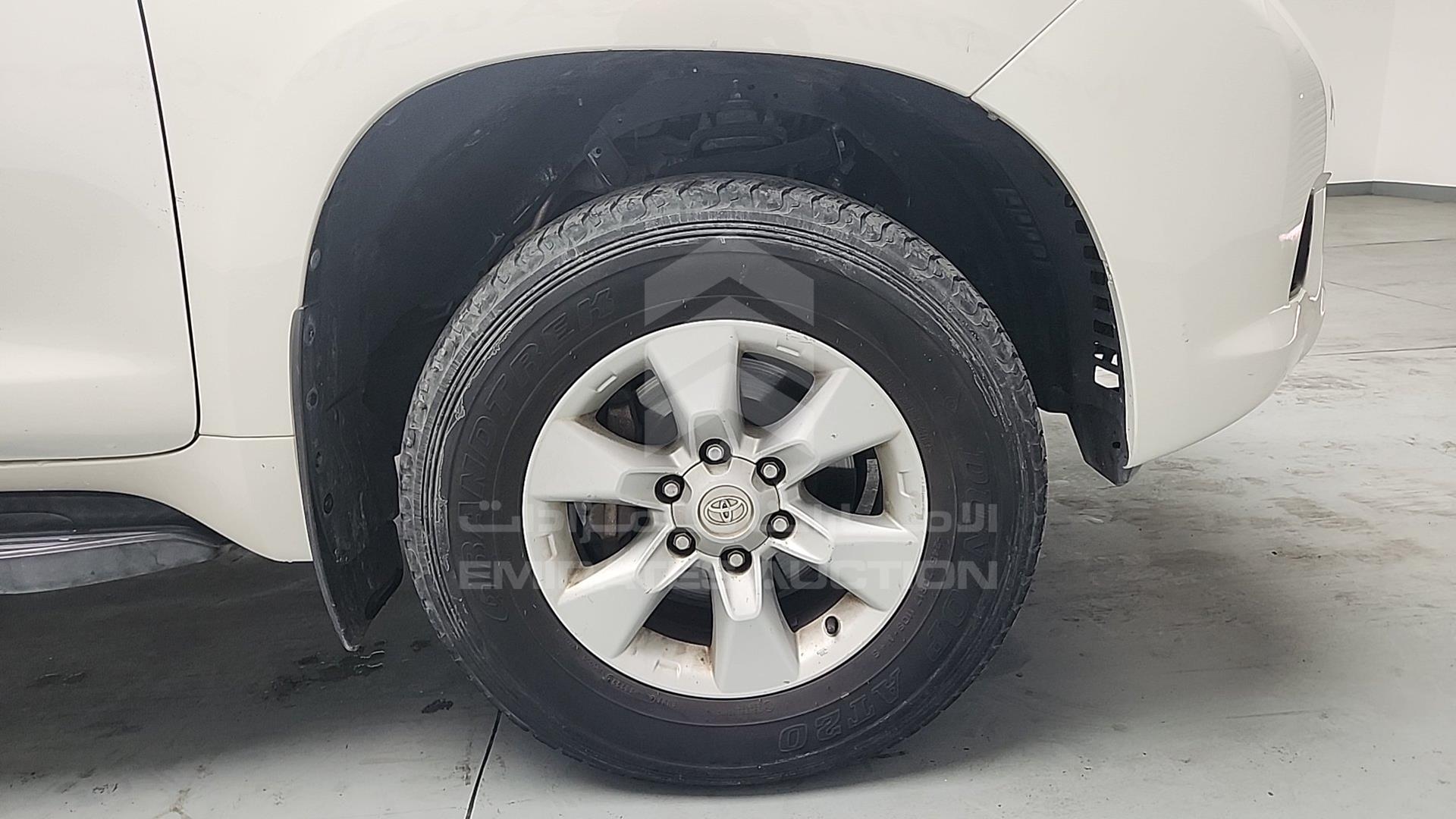 2011 TOYOTA PRADO VIN: JTEJU9FJ9B5018625