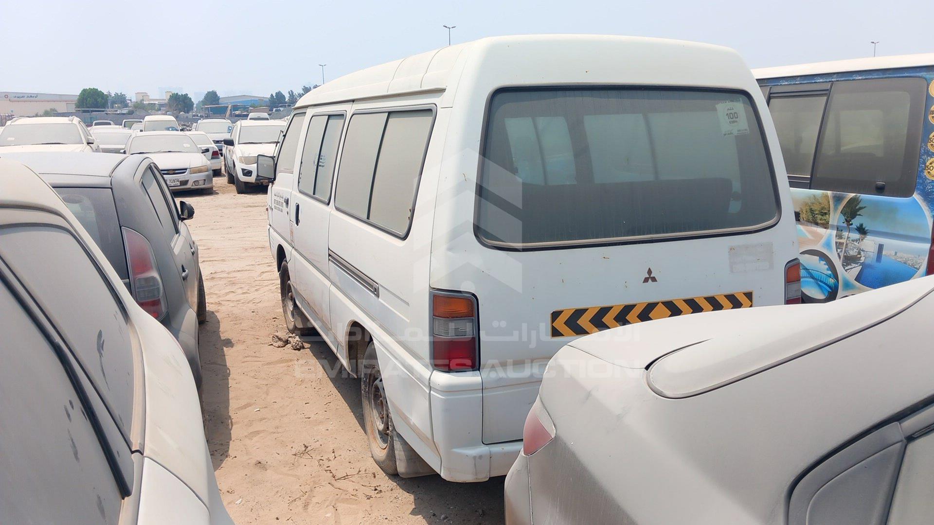 2013 MITSUBISHI L 300 VIN: JMYHNP13WDA700827