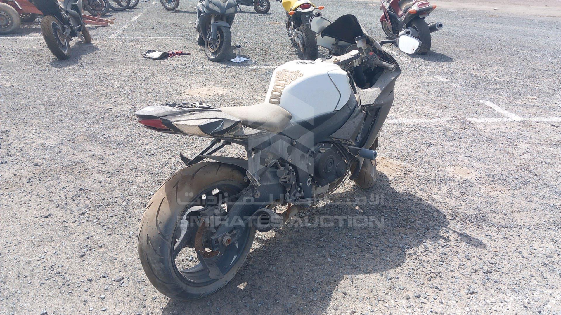 2013 SUZUKI MOTORBIKE VIN: JS1GN7FA9D2100708