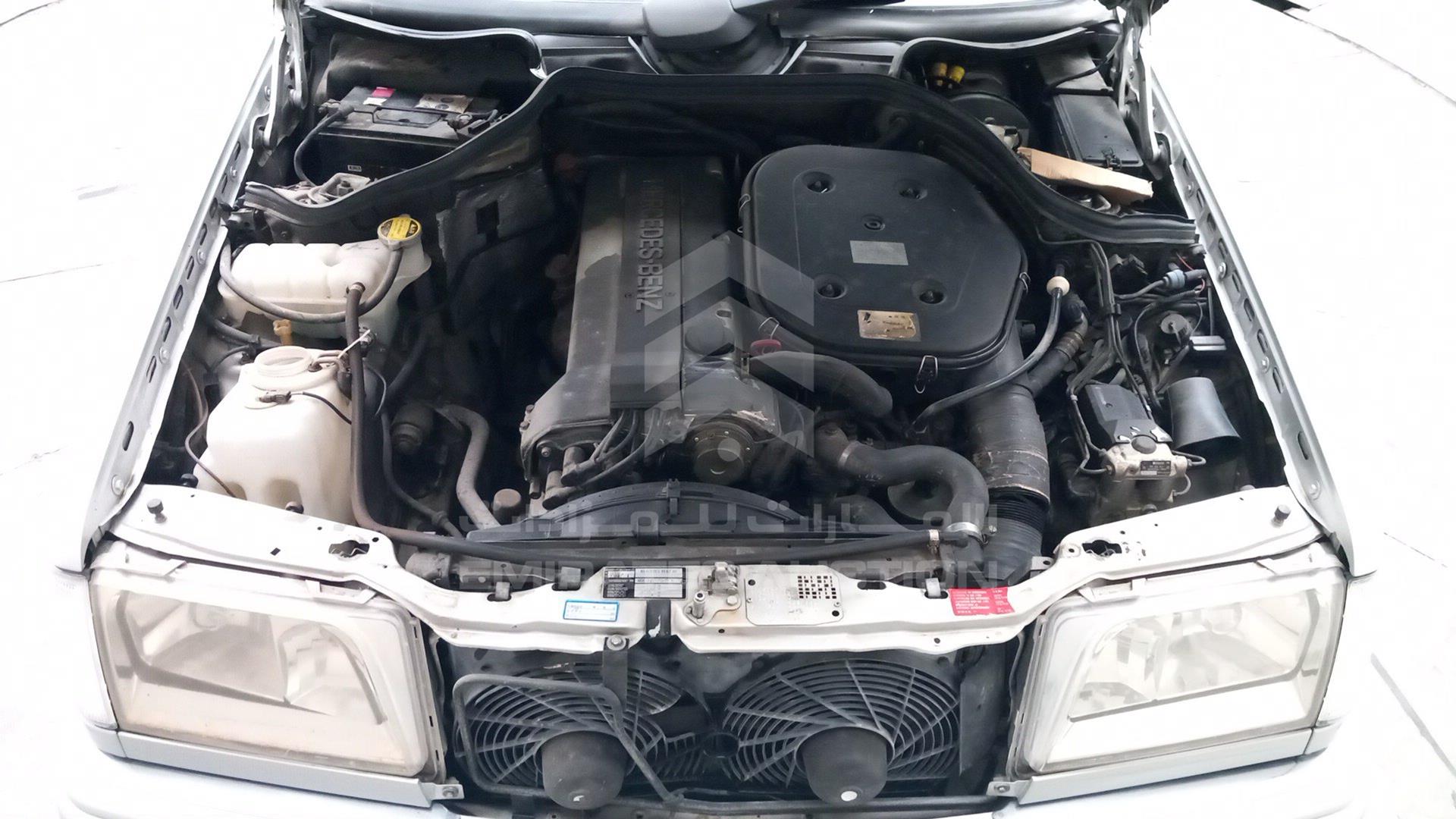 1991 MERCEDES 300 VIN: WDB1240511B458559