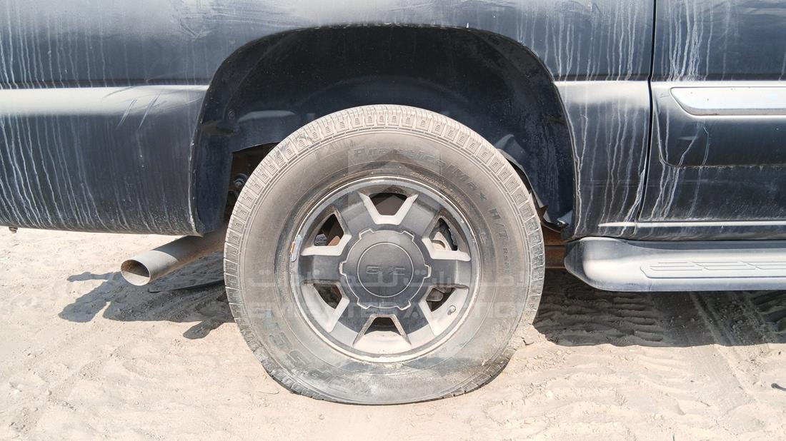 2005 GMC Yukon — Rear Right Tyre — Photo 29
