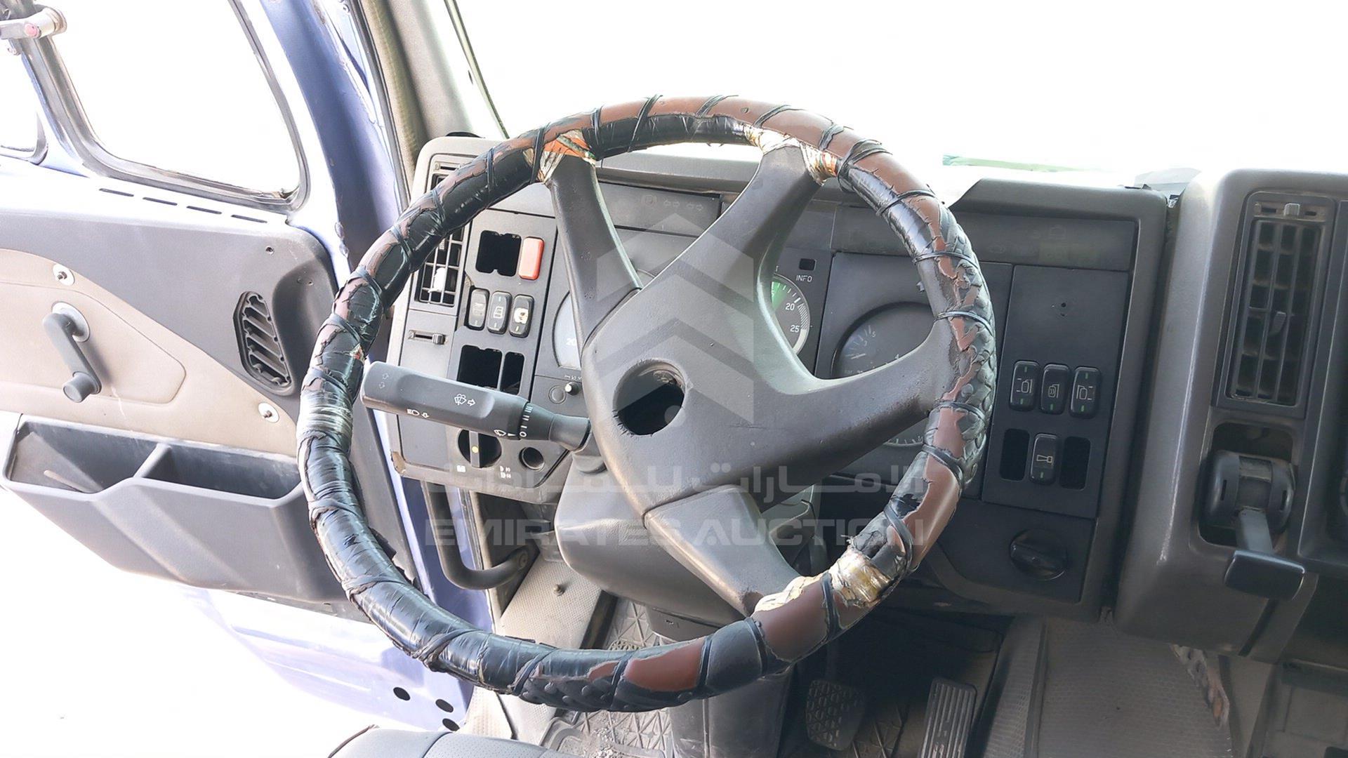 1995 MERCEDES 1844 VIN: WDB6555901K092057