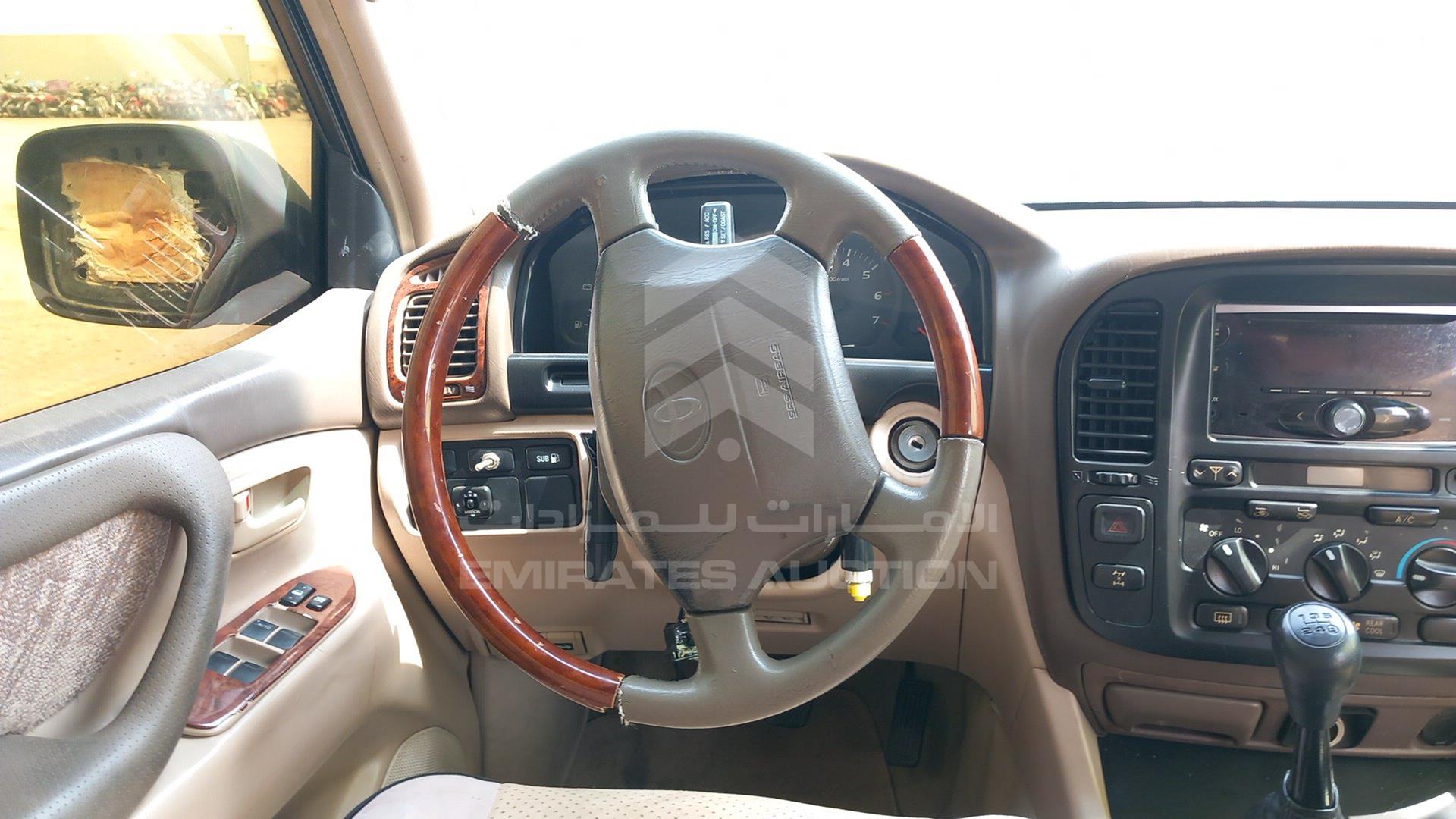2000 TOYOTA LAND CRUISER VIN: JT3HJ09J1Y0025212