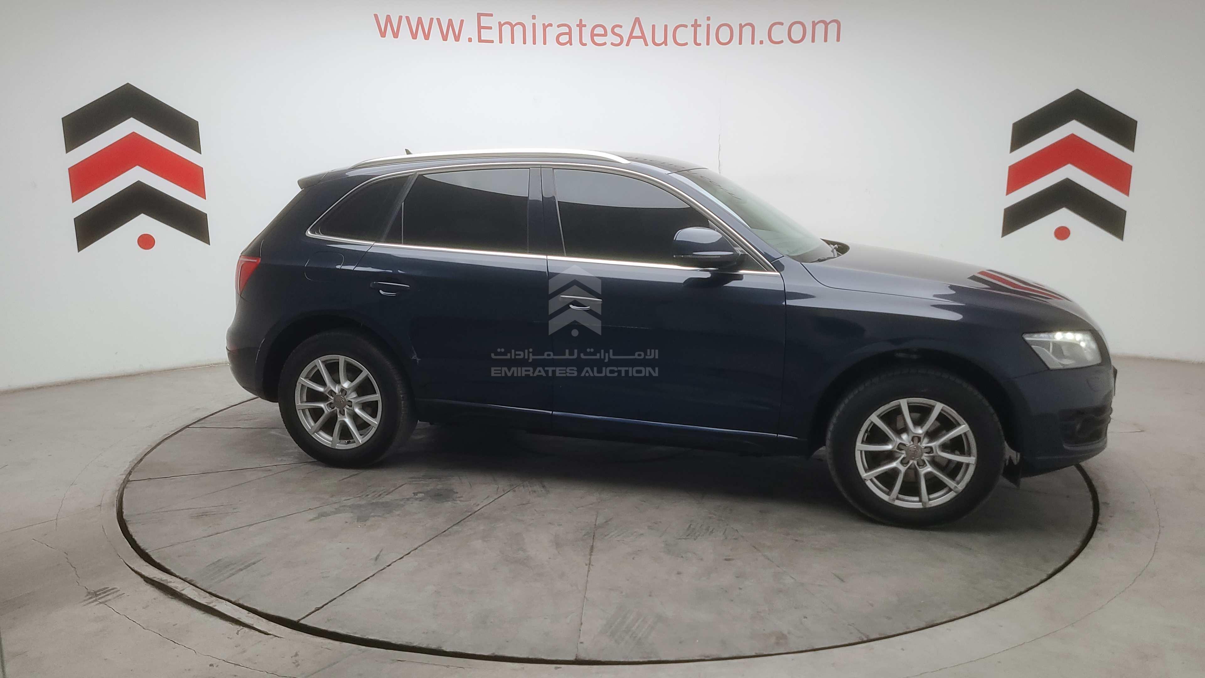 WAUCFC8R2HA042938 - 2011 Audi Q5 - #494286