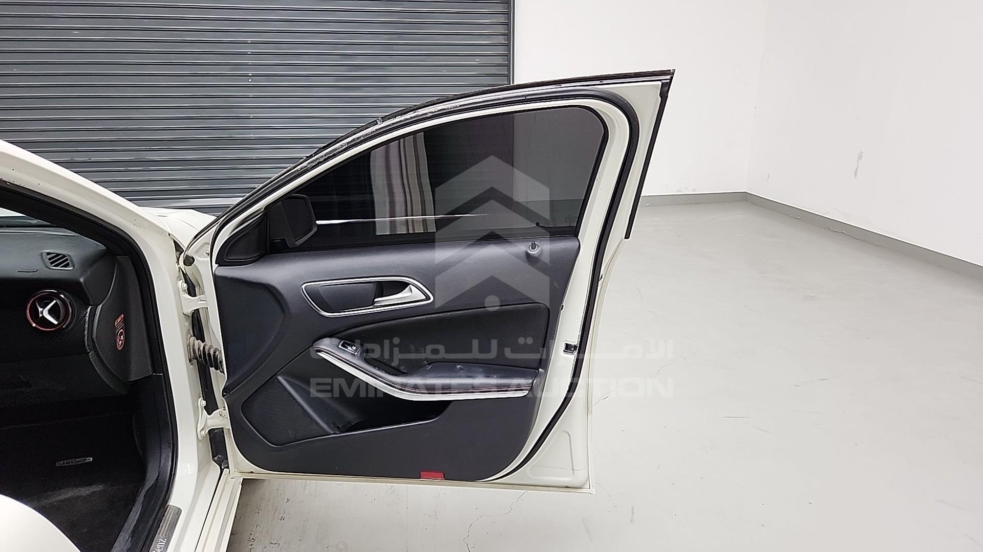 2017 MERCEDES A 250 VIN: WDDBF4EBXHJ542713