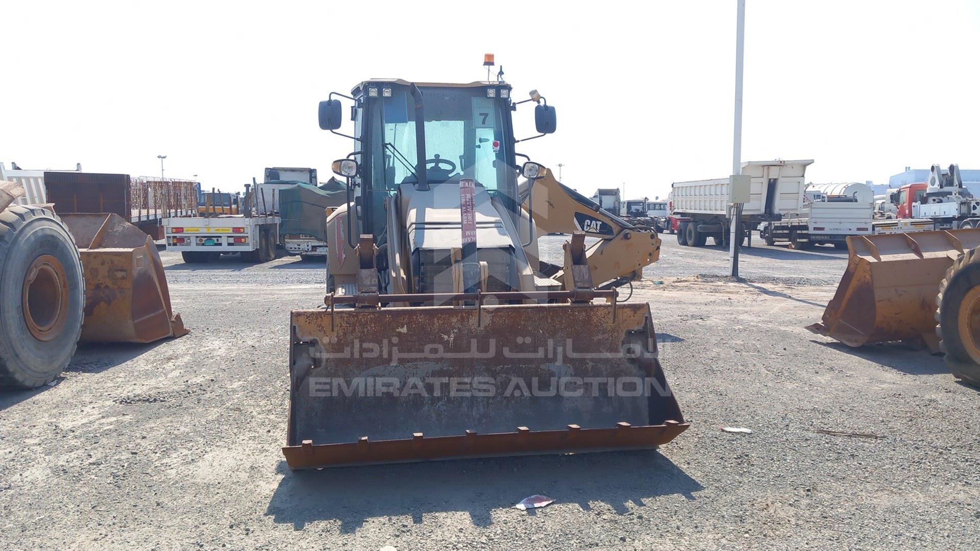 2016 CATERPILLAR 422F VIN: CAT0422FPLYF00460